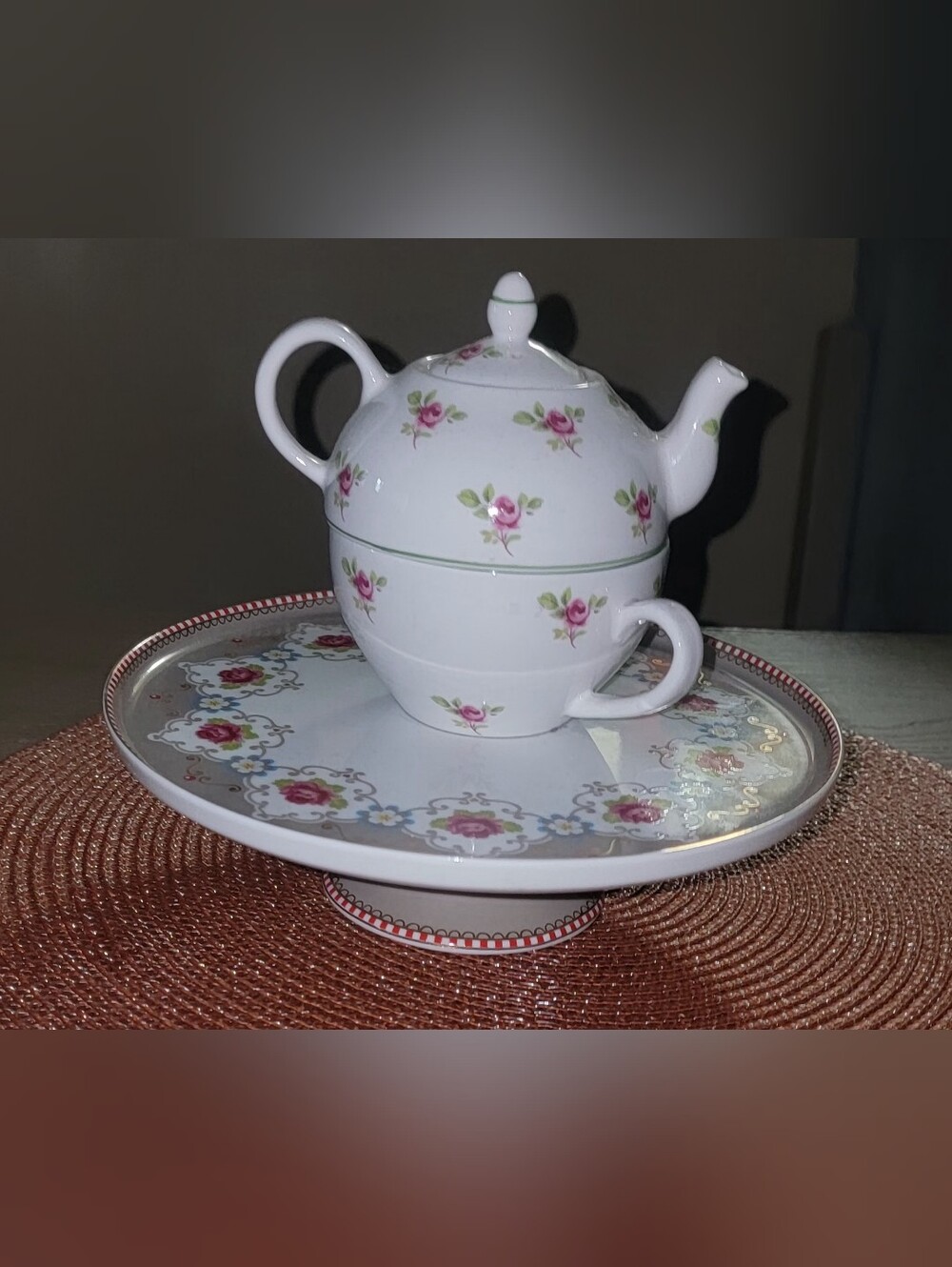 White Teapot and Cup Set with Pink Rose Pattern With CAKE STAND